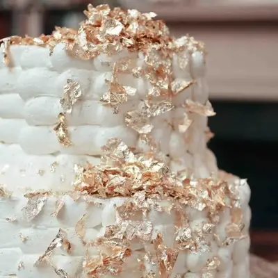 Non Edible Golden Flakes BT092 - Image 2